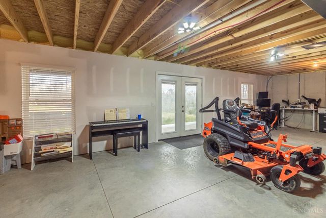 16 Old State Road, Manchester, OH 45144