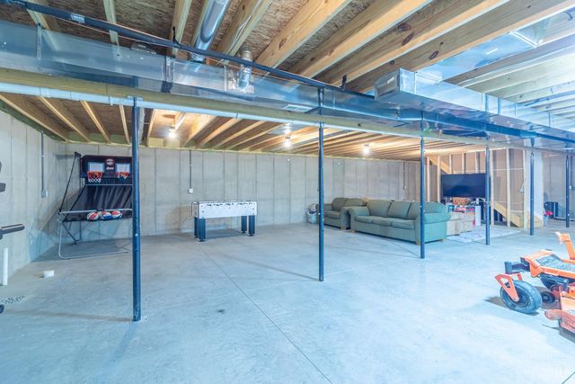 16 Old State Road, Manchester, OH 45144