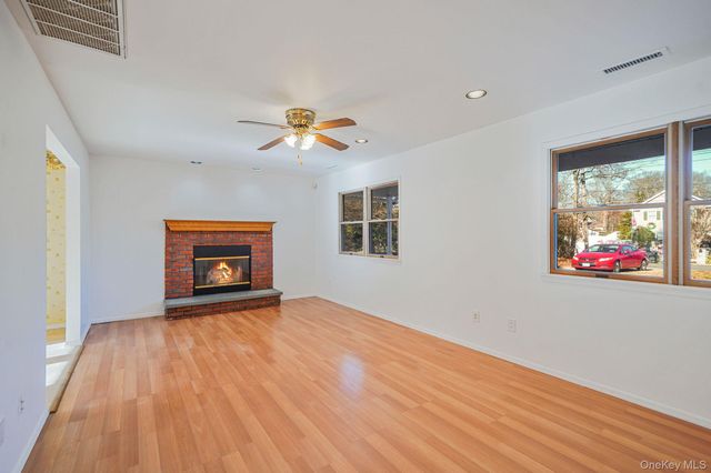 30 Half Mile Road, Middle Island, NY 11953