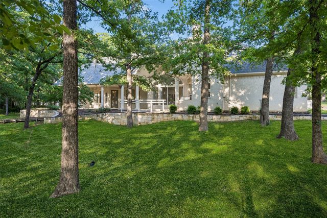 10984 Stagecoach Pass, Pilot Point, TX 76258