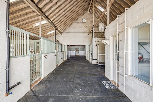 10984 Stagecoach Pass, Pilot Point, TX 76258