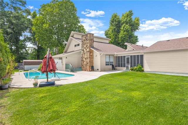 4603 W Centre Court, Rogers, AR 72758