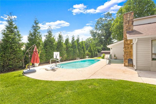 4603 W Centre Court, Rogers, AR 72758
