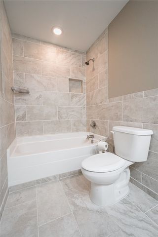 4603 W Centre Court, Rogers, AR 72758