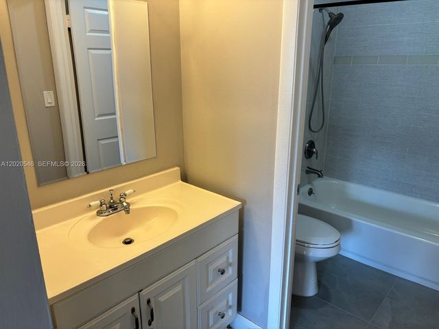 11585 NW 43rd St 11585, Coral Springs, FL 33065