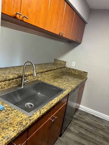 11585 NW 43rd St 11585, Coral Springs, FL 33065