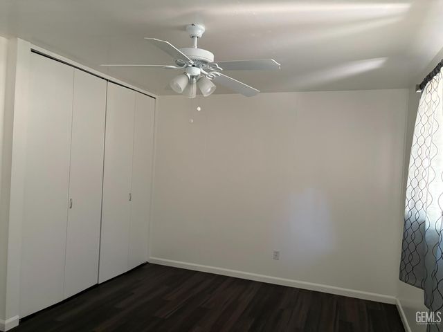 518 McKelvey Avenue, Bakersfield, CA 93308
