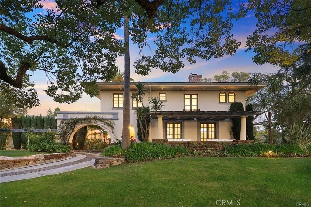 928 S El Molino, Pasadena, CA 91106