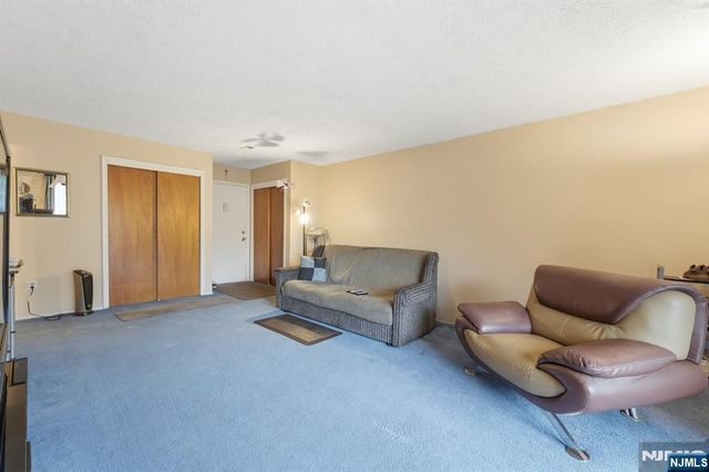 307 Edison Glen Terrace 307, Edison, NJ 08837