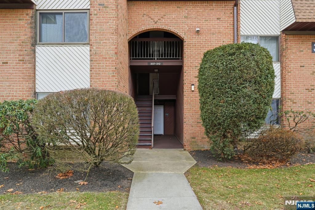 307 Edison Glen Terrace 307, Edison, NJ 08837