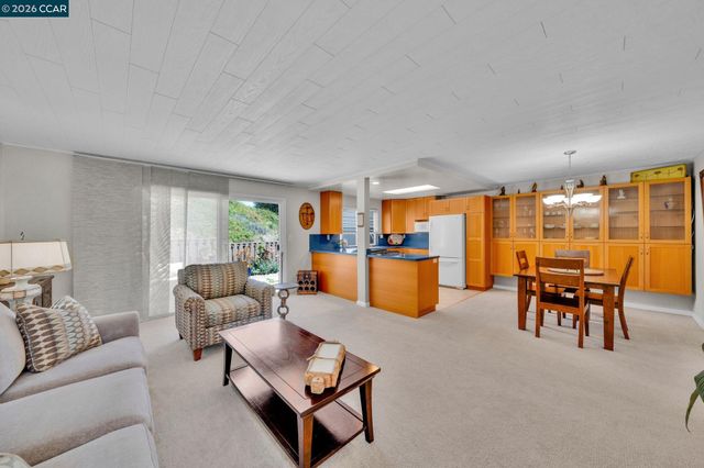 6450 Viewpoint Ct, Martinez, CA 94553