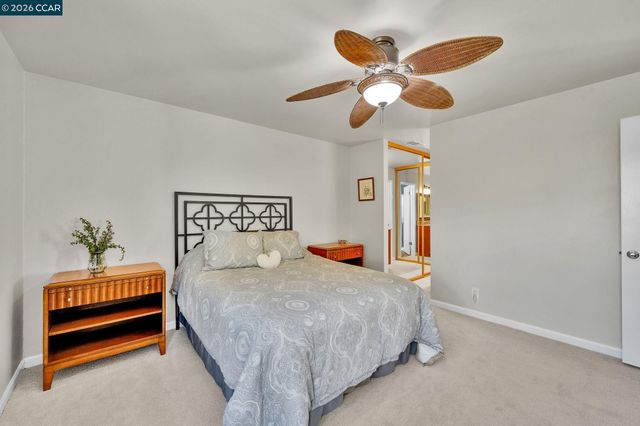 6450 Viewpoint Ct, Martinez, CA 94553