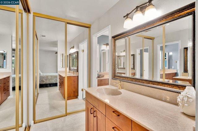 6450 Viewpoint Ct, Martinez, CA 94553