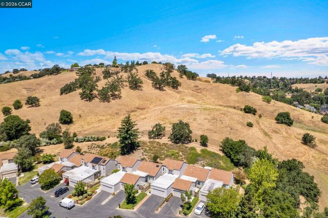 6450 Viewpoint Ct, Martinez, CA 94553