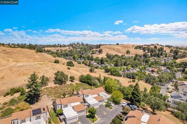 6450 Viewpoint Ct, Martinez, CA 94553