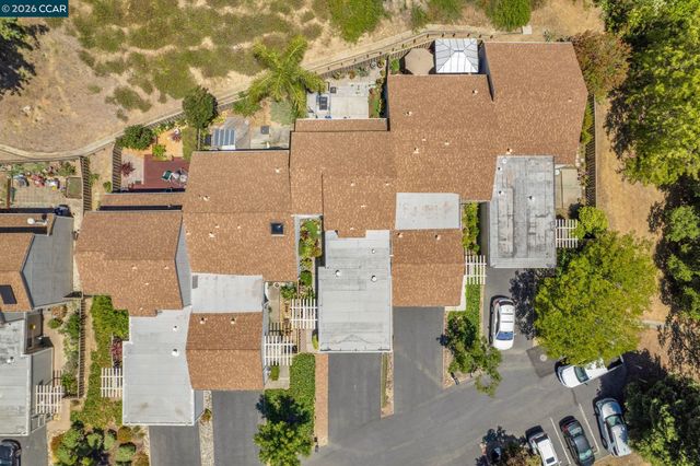 6450 Viewpoint Ct, Martinez, CA 94553