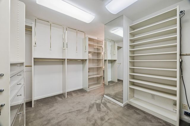 1100 Uptown Park Boulevard 102, Houston, TX 77056