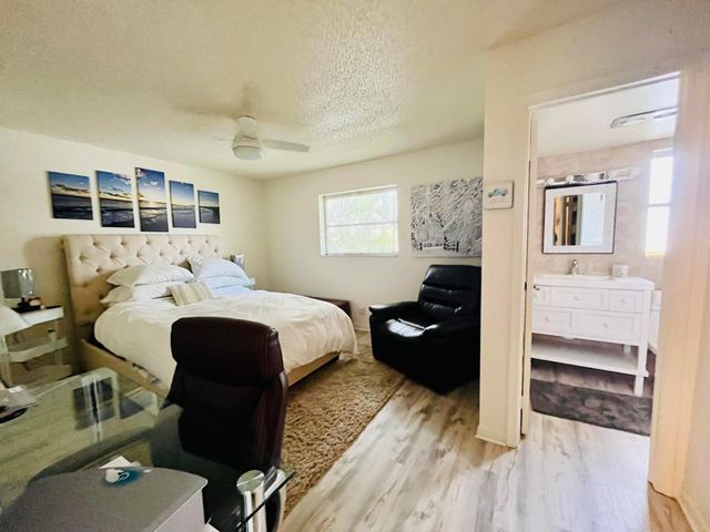 50 Plymouth F, West Palm Beach, FL 33417