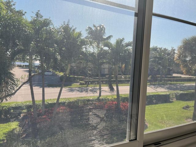 50 Plymouth F, West Palm Beach, FL 33417