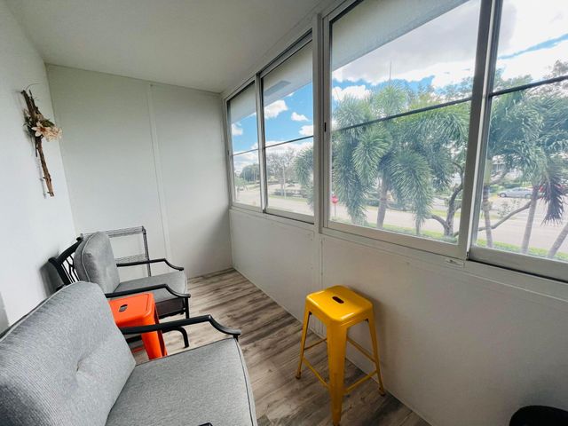 50 Plymouth F, West Palm Beach, FL 33417