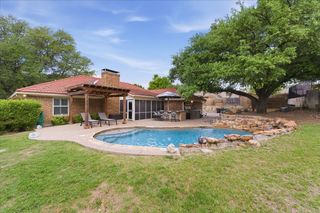 8325 Crosswind Drive, Fort Worth, TX 76179
