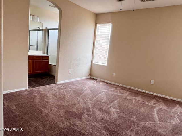8212 W APACHE Street, Phoenix, AZ 85043
