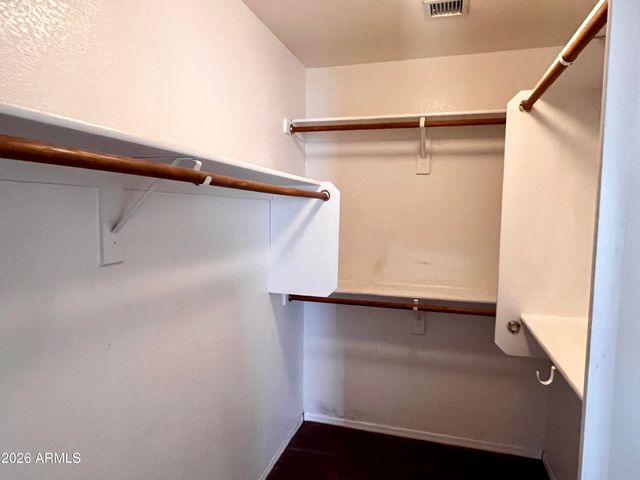 8212 W APACHE Street, Phoenix, AZ 85043