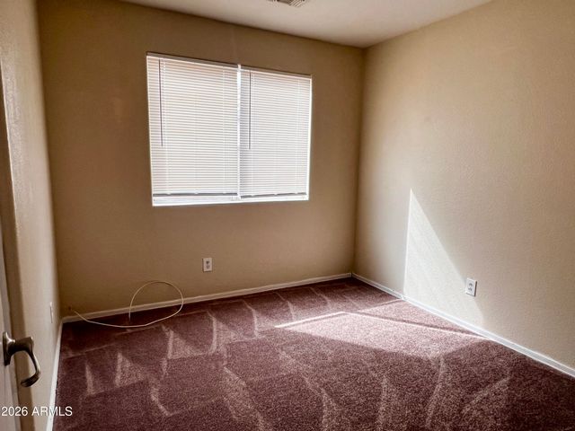 8212 W APACHE Street, Phoenix, AZ 85043