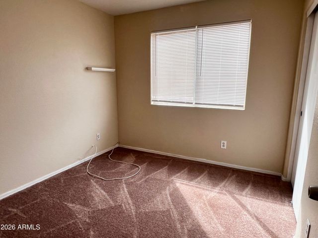 8212 W APACHE Street, Phoenix, AZ 85043