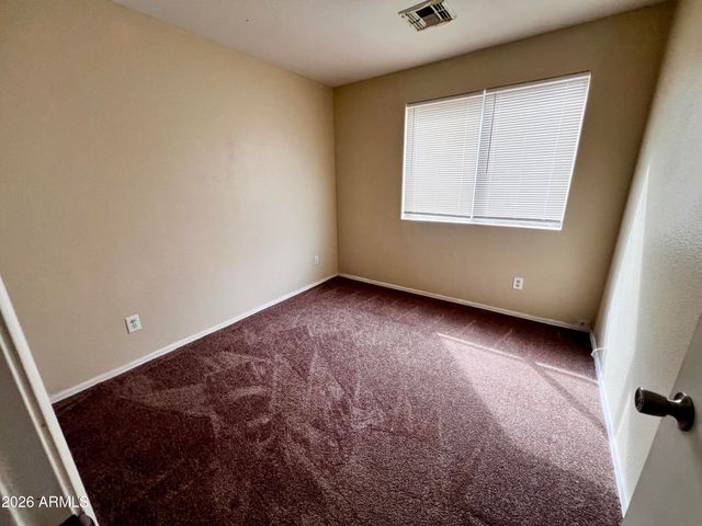 8212 W APACHE Street, Phoenix, AZ 85043