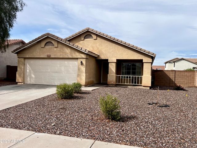 8212 W APACHE Street, Phoenix, AZ 85043