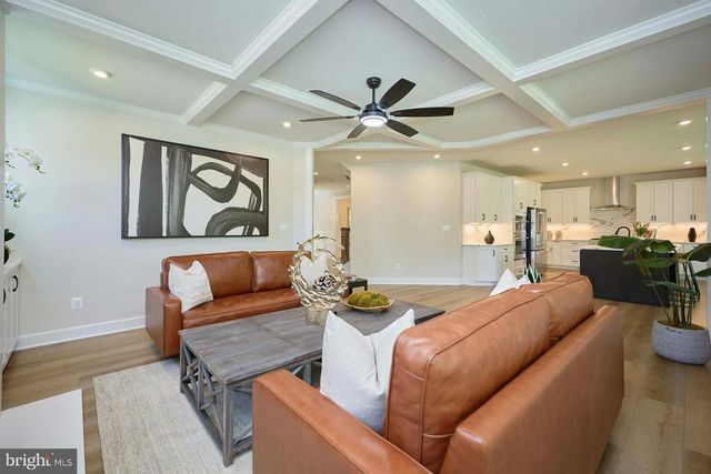 2904 RANDOM RD, Falls Church, VA 22042