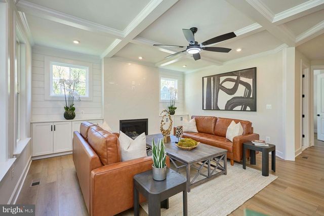 2904 RANDOM RD, Falls Church, VA 22042