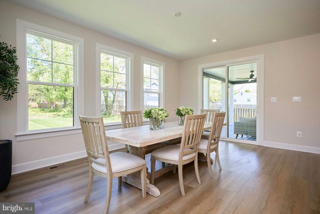 2904 RANDOM RD, Falls Church, VA 22042