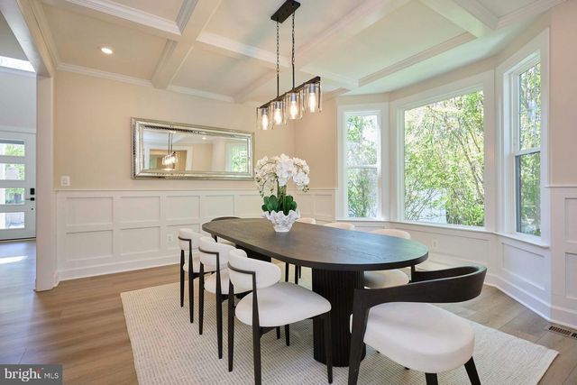 2904 RANDOM RD, Falls Church, VA 22042