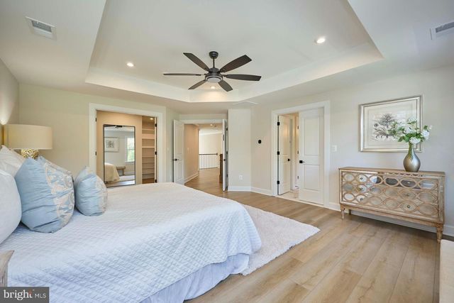 2904 RANDOM RD, Falls Church, VA 22042