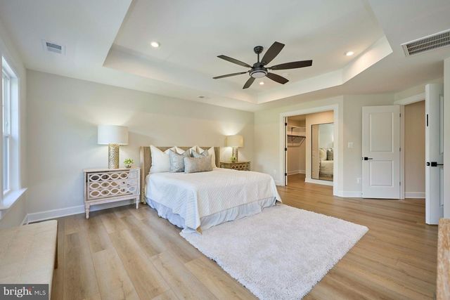 2904 RANDOM RD, Falls Church, VA 22042