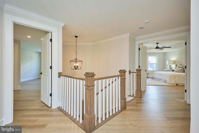 2904 RANDOM RD, Falls Church, VA 22042