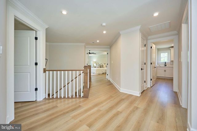 2904 RANDOM RD, Falls Church, VA 22042