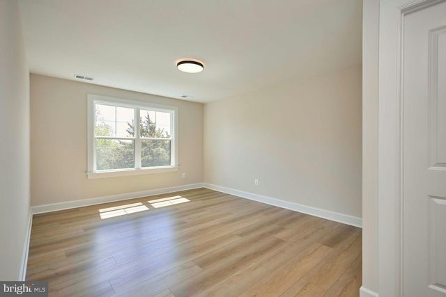 2904 RANDOM RD, Falls Church, VA 22042