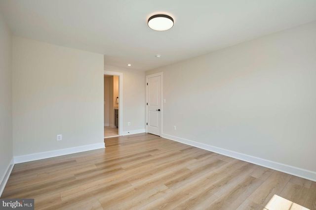 2904 RANDOM RD, Falls Church, VA 22042