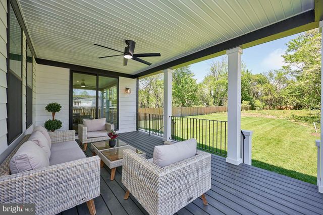 2904 RANDOM RD, Falls Church, VA 22042