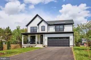 2904 RANDOM RD, Falls Church, VA 22042