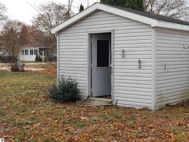 1593 Andrew Place, Traverse City, MI 49686