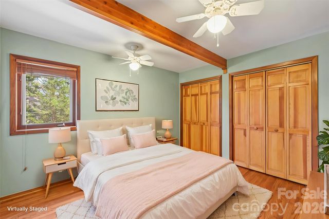 6880 Shade Tree Lane, Sherrills Ford, NC 28673