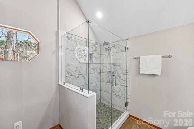 6880 Shade Tree Lane, Sherrills Ford, NC 28673