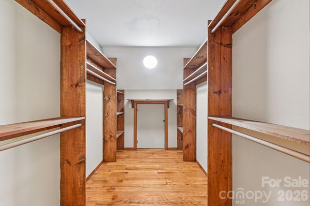 6880 Shade Tree Lane, Sherrills Ford, NC 28673