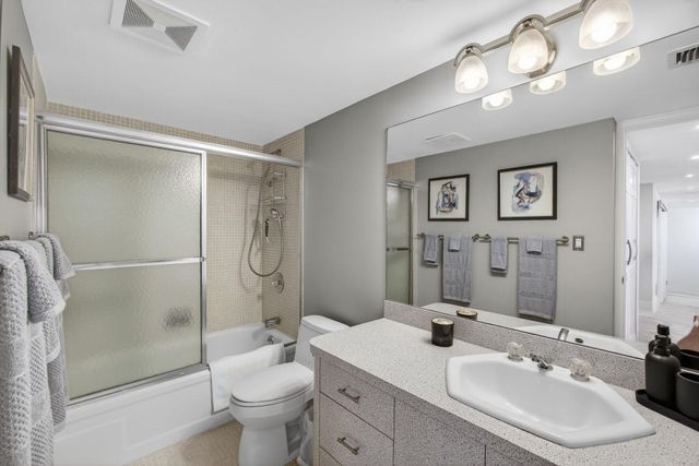 4200 N Ocean Drive 1-406, Riviera Beach, FL 33404
