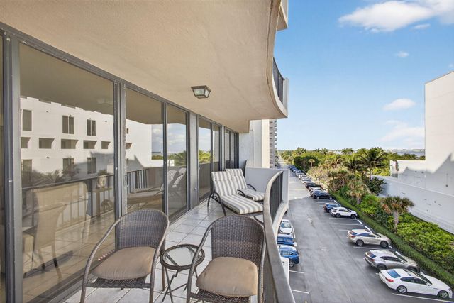 4200 N Ocean Drive 1-406, Riviera Beach, FL 33404