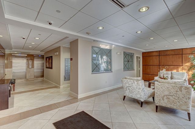 4200 N Ocean Drive 1-406, Riviera Beach, FL 33404